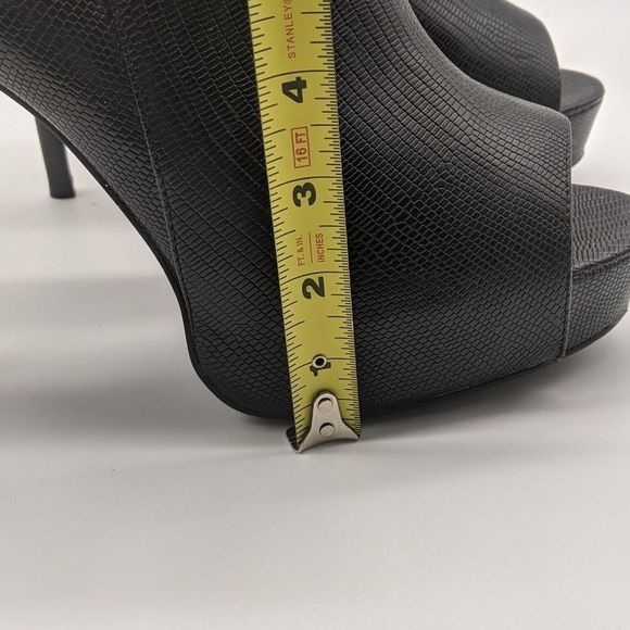 Steve Madden Crocodile Nile Black Peep Toe 5" Stilettos Sz 11 EUC - Picture 13 of 14